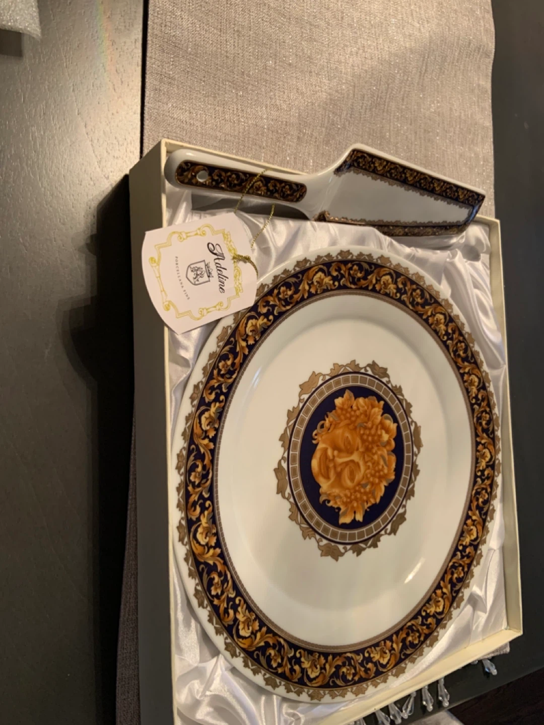 New in box great Mother’s gift Server. , New in Box