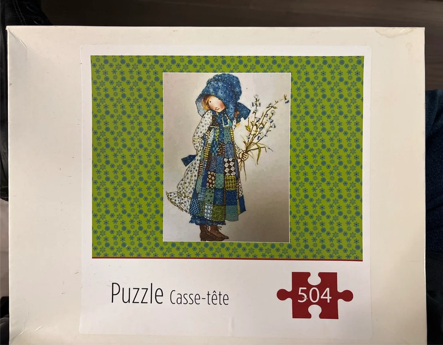 Holly Hobbie 504 Piece Puzzle thumbnail