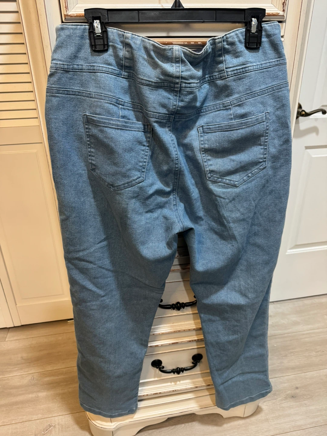 Women Denim Moves Light Wash Denim Jeans - photo 3