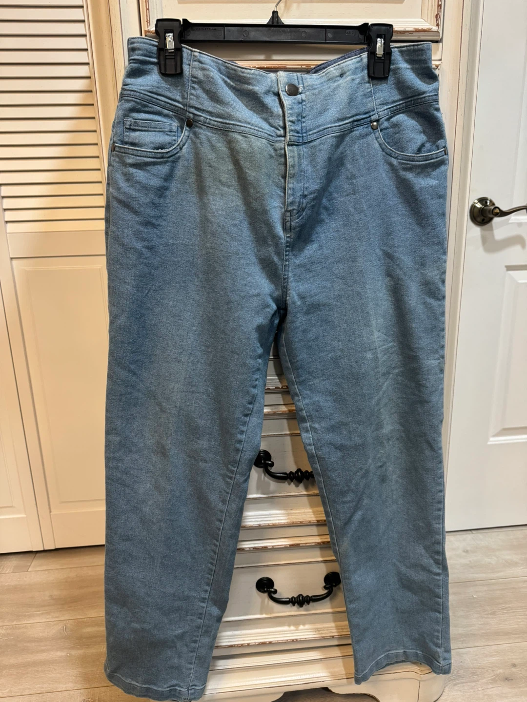 Women Denim Moves Light Wash Denim Jeans - photo 2