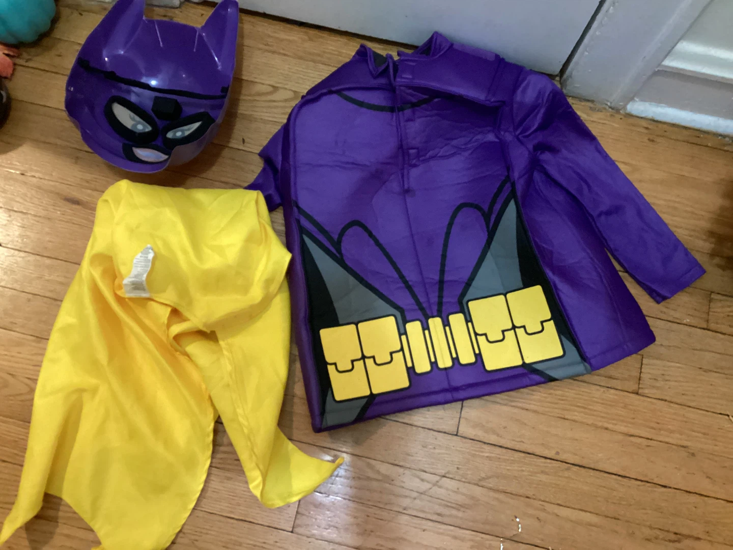 Batgirl Costume size around 8 kids or small adult - photo 2