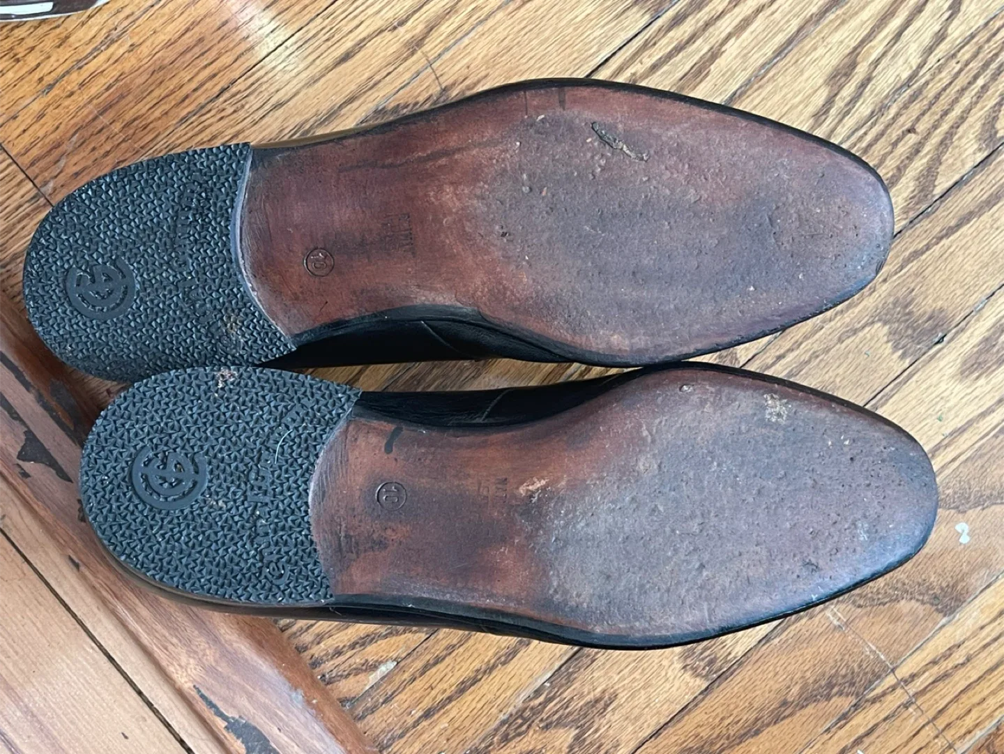 Vatani Black Leather Loafers image indicator(3)