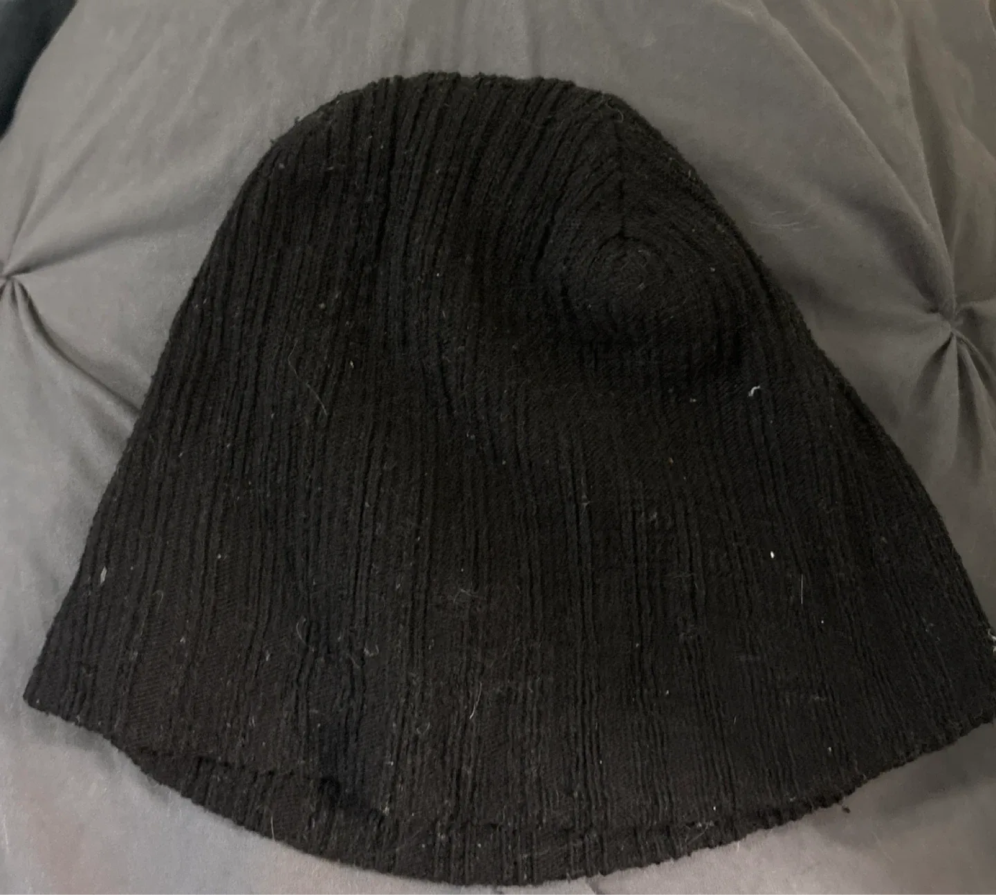 Black knit beanie thumbnail