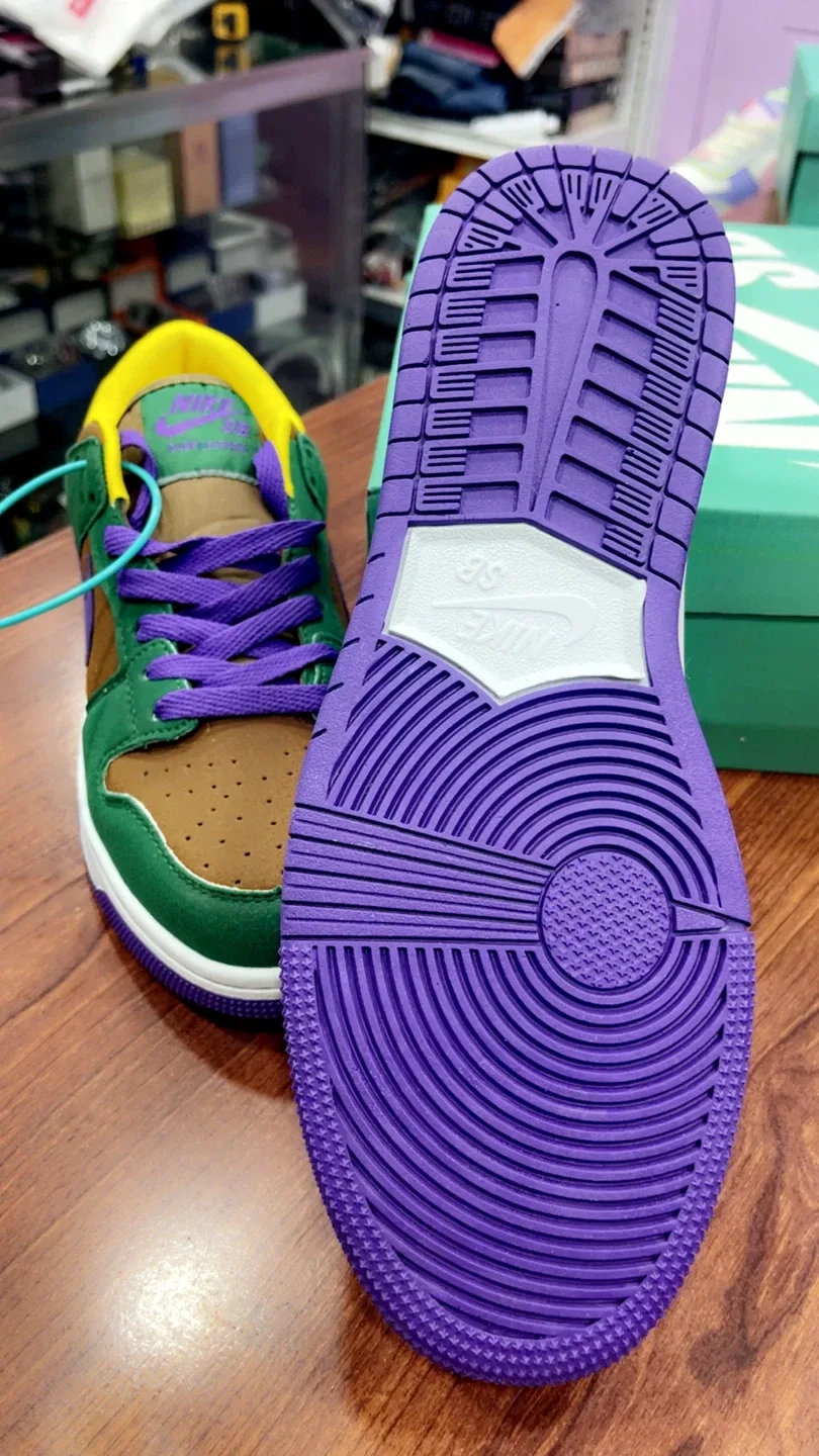 Nike Dunk Low Pro SB "Hemp" Sneakers image indicator(9)