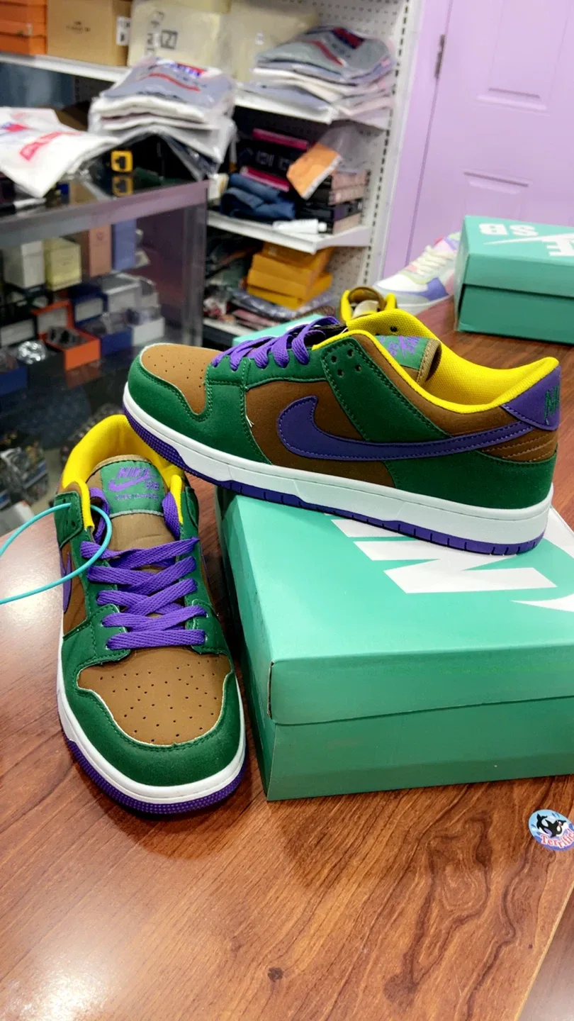 Nike Dunk Low Pro SB "Hemp" Sneakers image indicator(8)