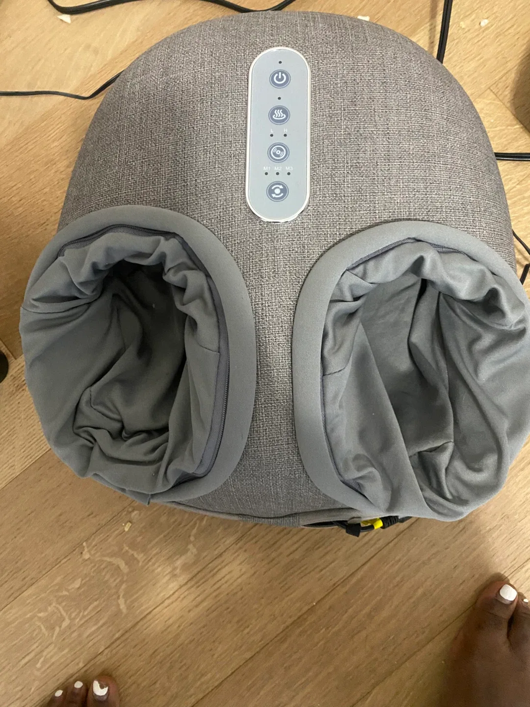 Medcursor Shiatsu Foot Massager with Heat image indicator(3)