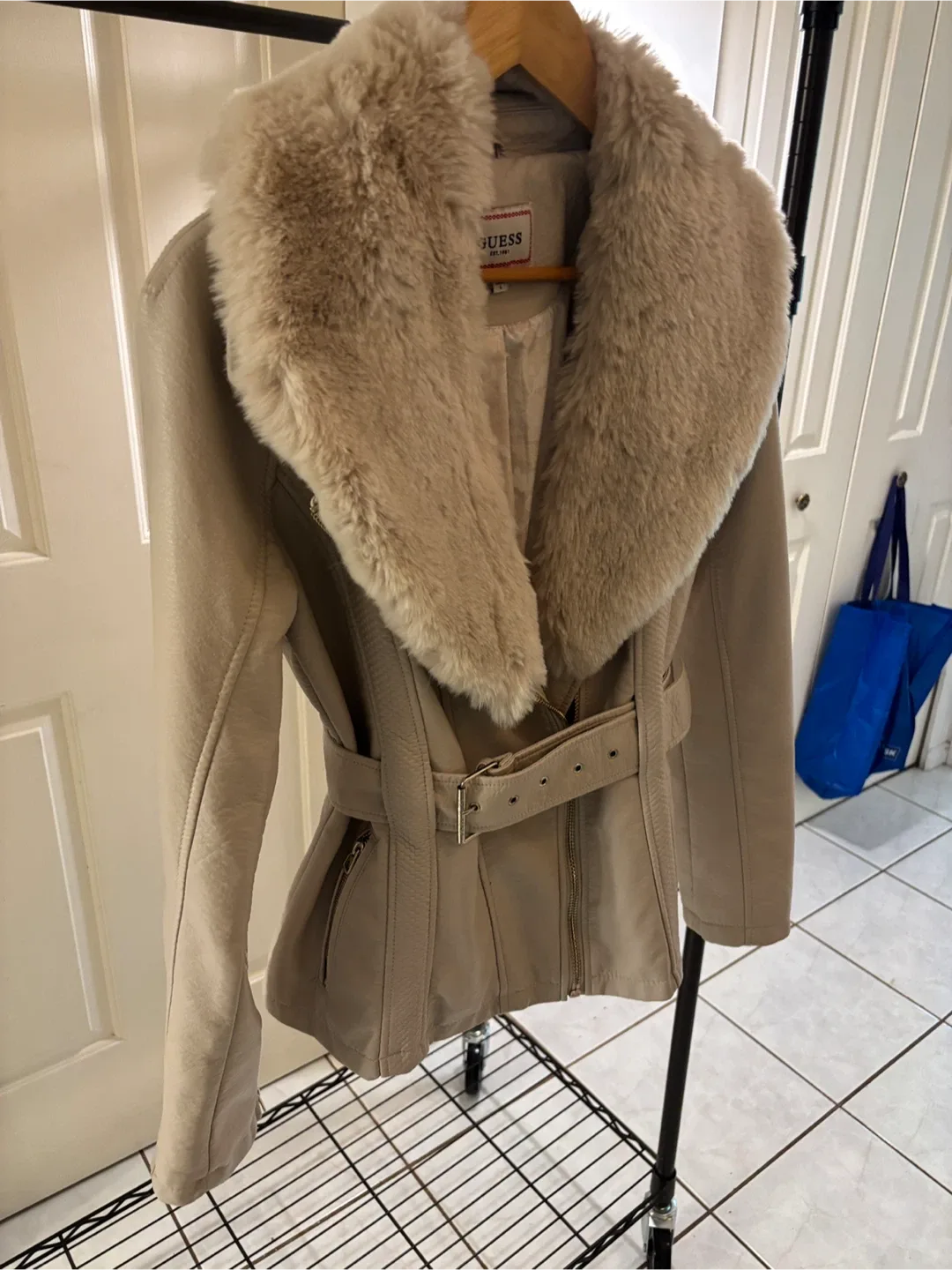 Women’s GUESS Faux Fur & Leather Jacket 🖤 Size L  $125 image indicator(2)