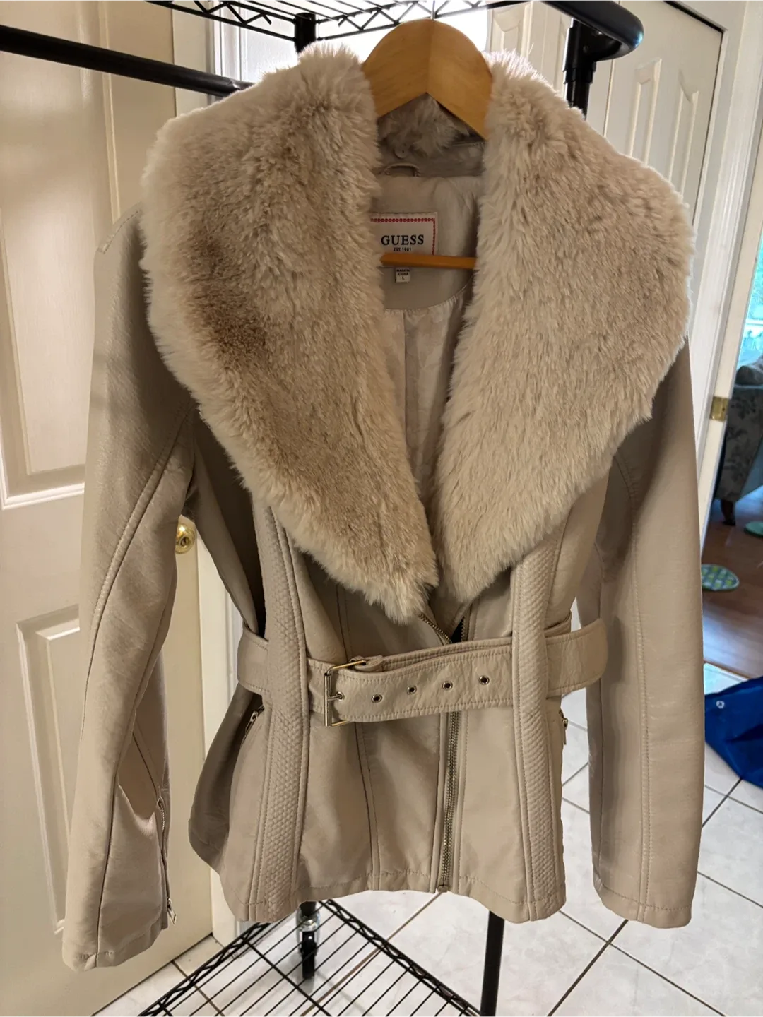 Women’s GUESS Faux Fur & Leather Jacket 🖤 Size L  $125 image indicator(6)