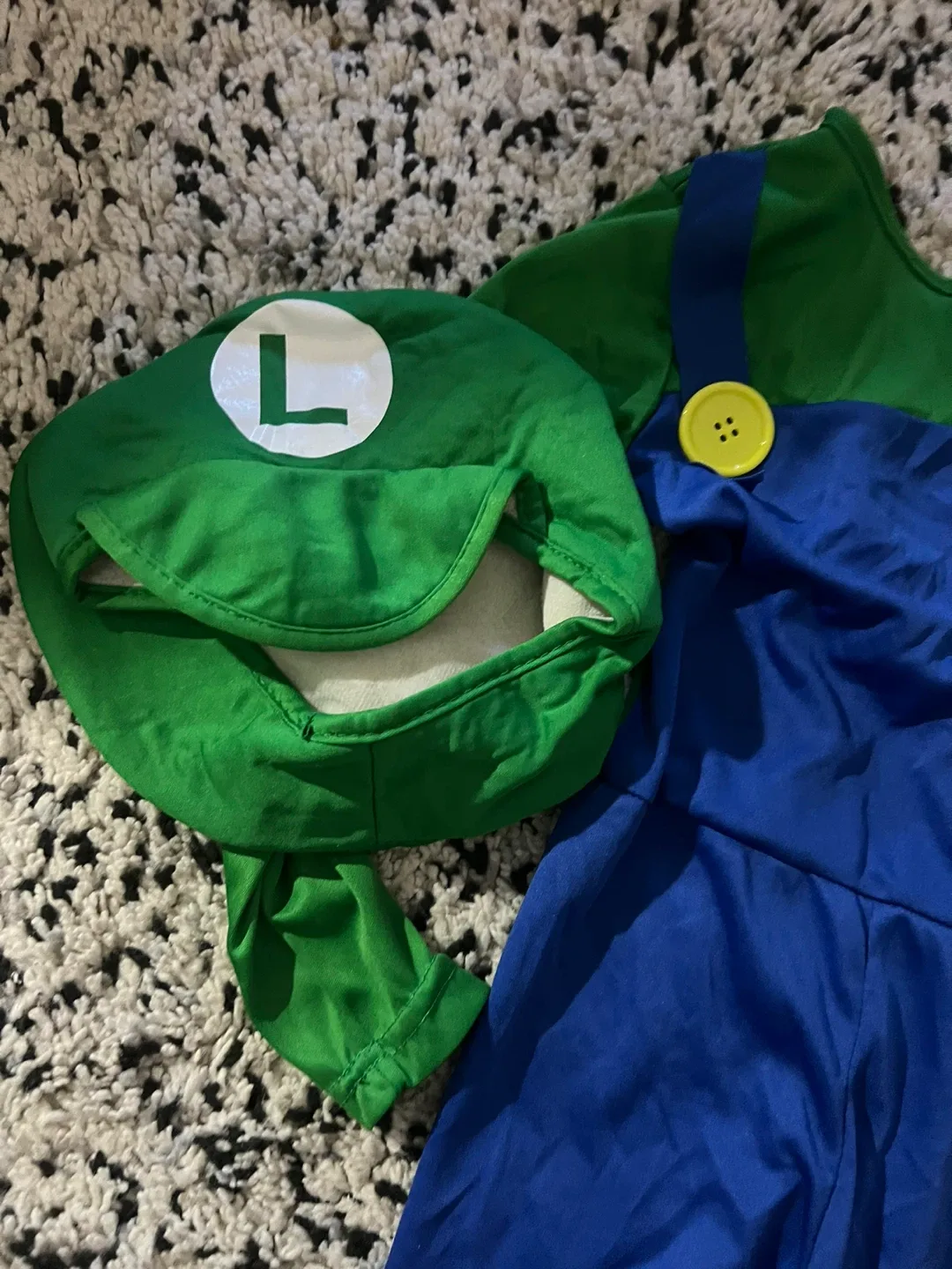 Luigi Costume Boys Size Small image indicator(2)