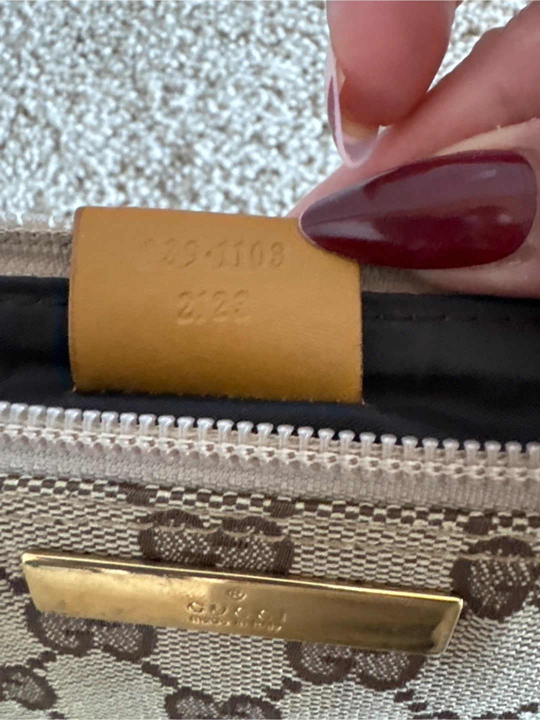 Gucci Monogram Canvas Pouch - photo 3