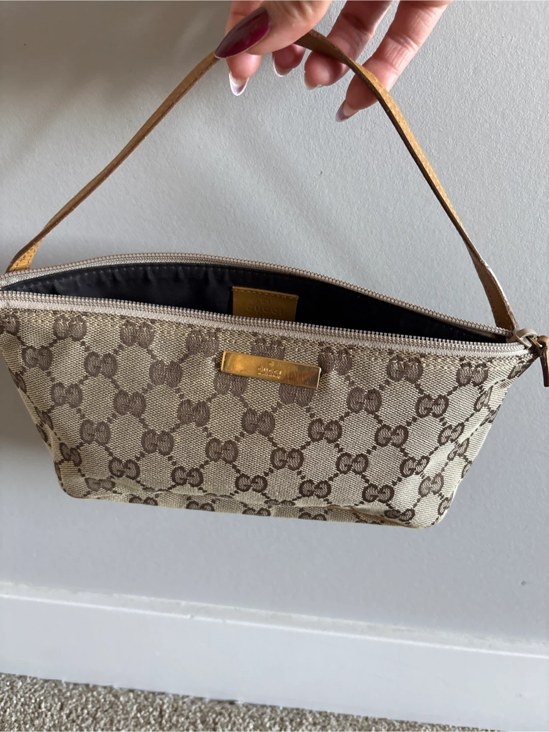 Gucci Monogram Canvas Pouch - photo 2