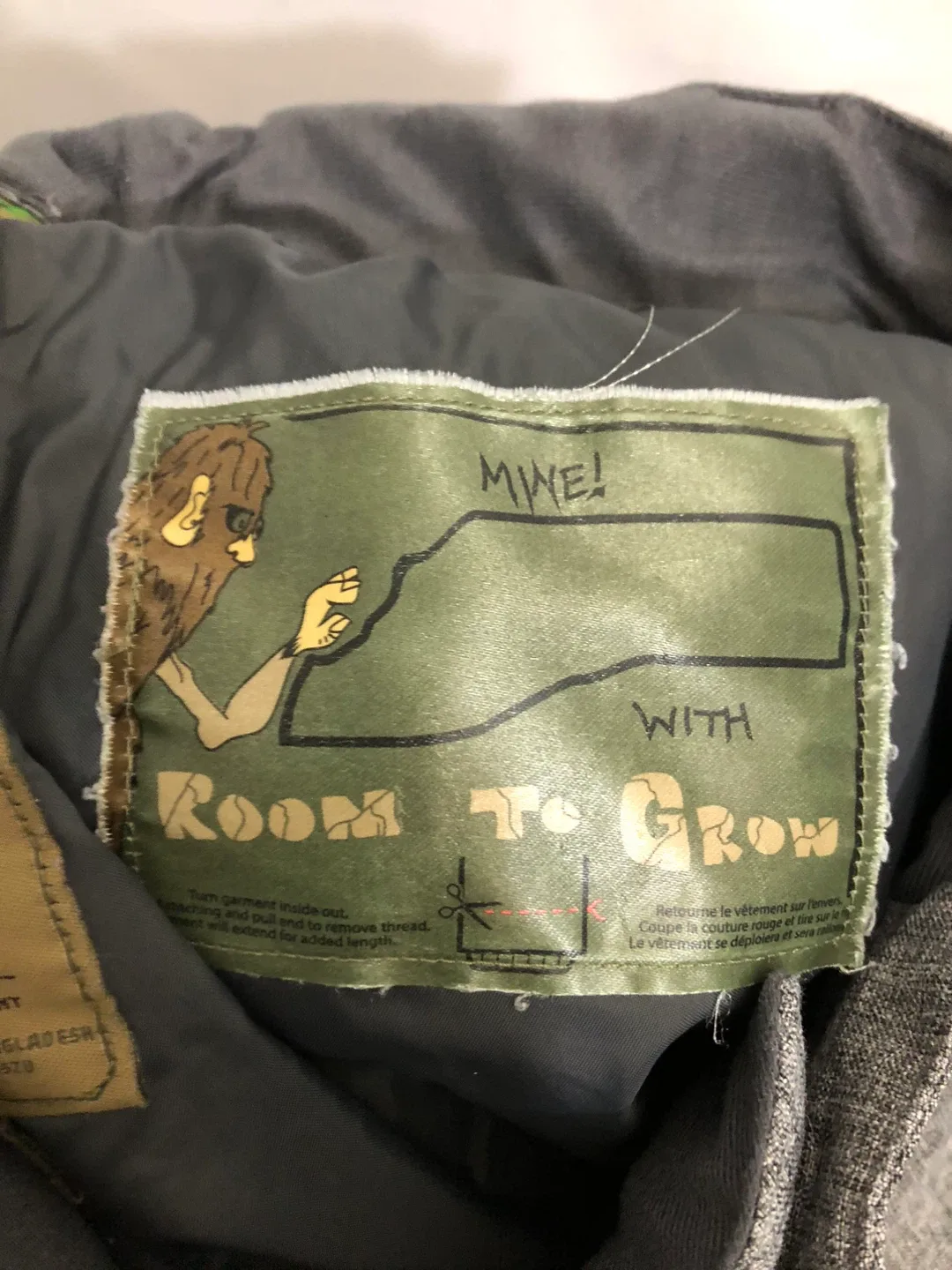 Children’s Grey Snowpants. Size Medium. image indicator(5)