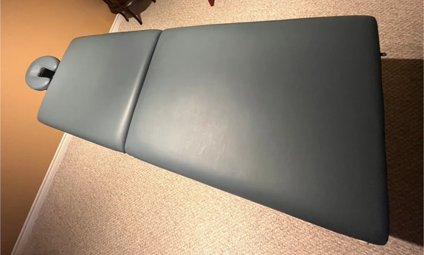 Best Body Portable Massage Table - Blue image indicator(2)