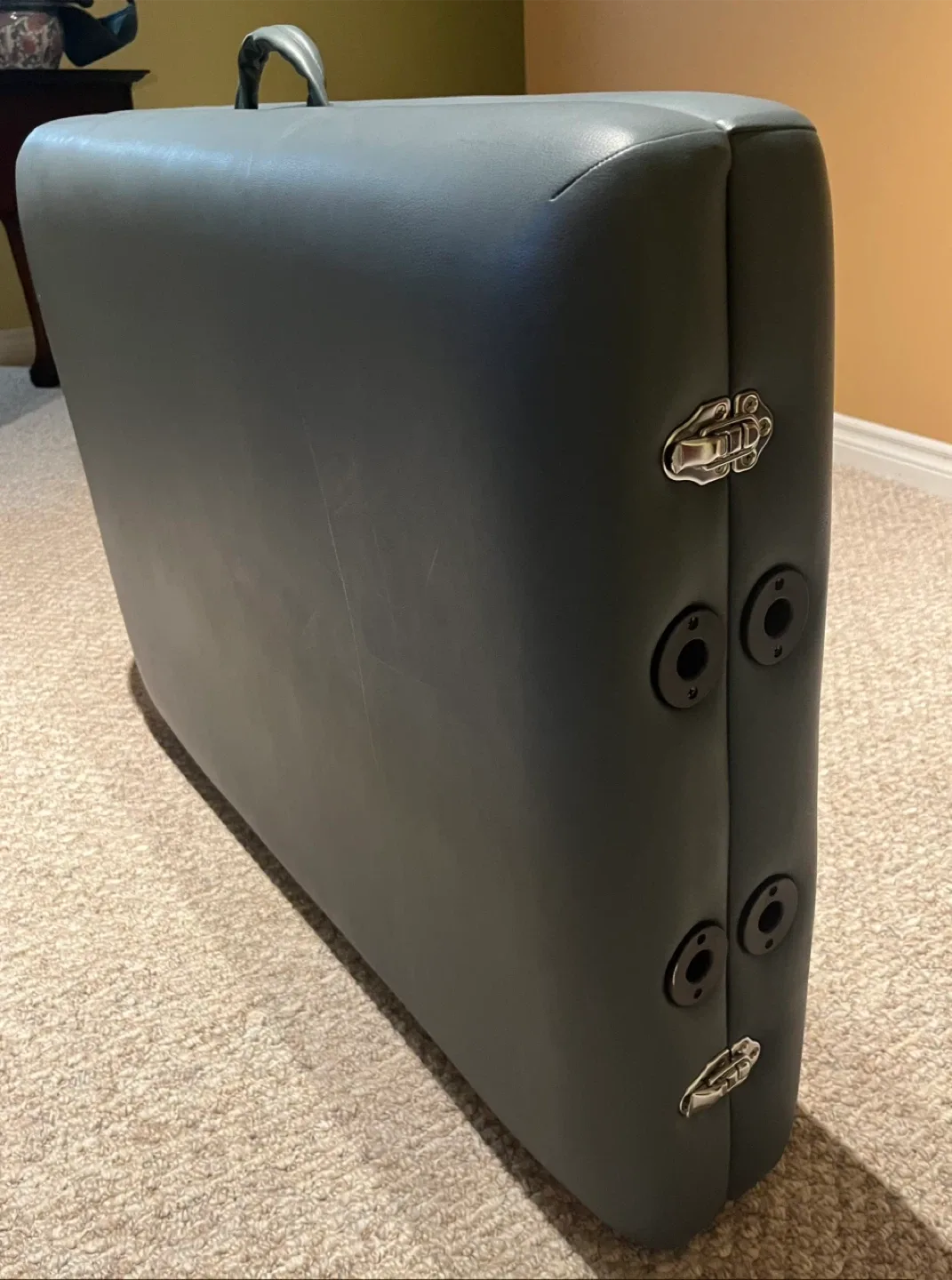 Best Body Portable Massage Table - Blue image indicator(3)