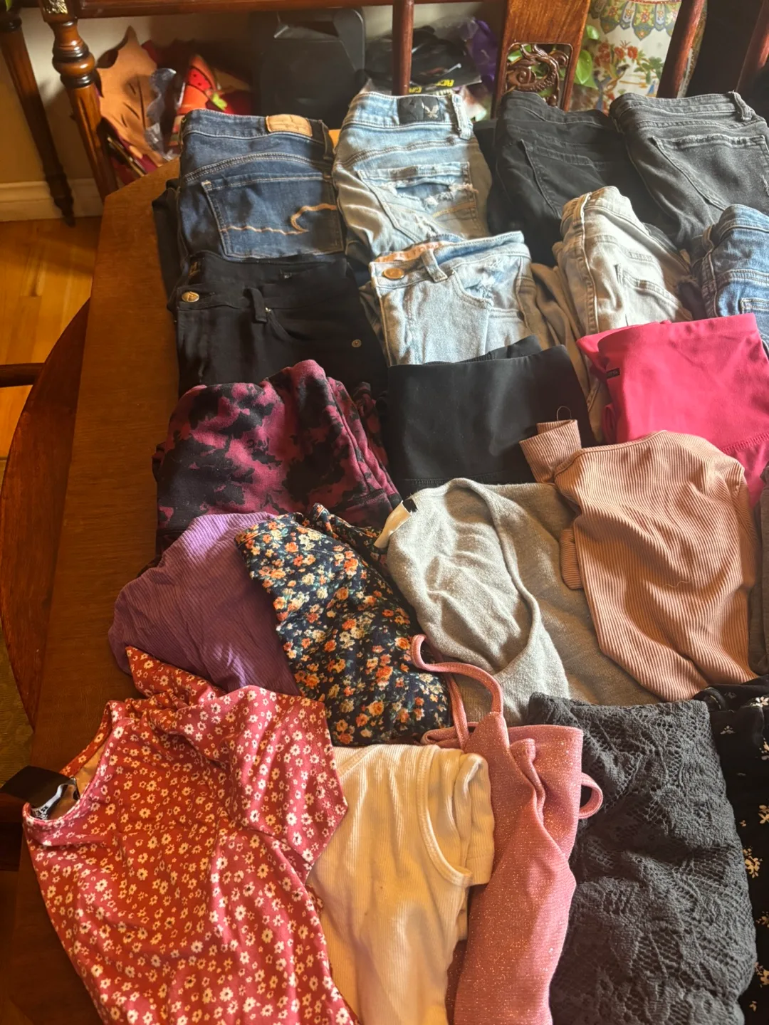 Large lot of women clothes all for $50 image indicator(2)