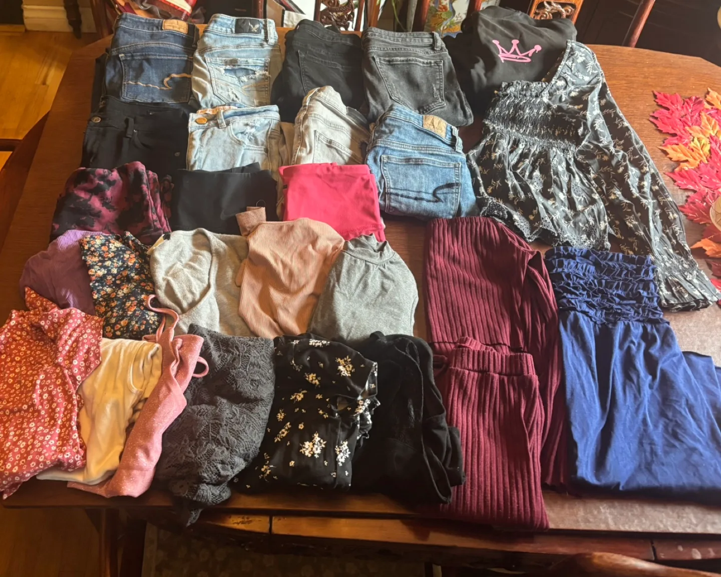 Large lot of women clothes all for $50 image indicator(5)