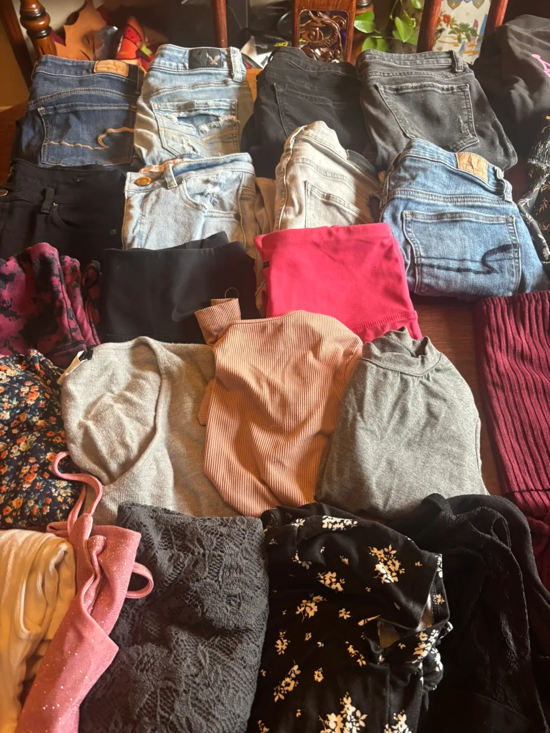 Large lot of women clothes all for $50 image indicator(4)