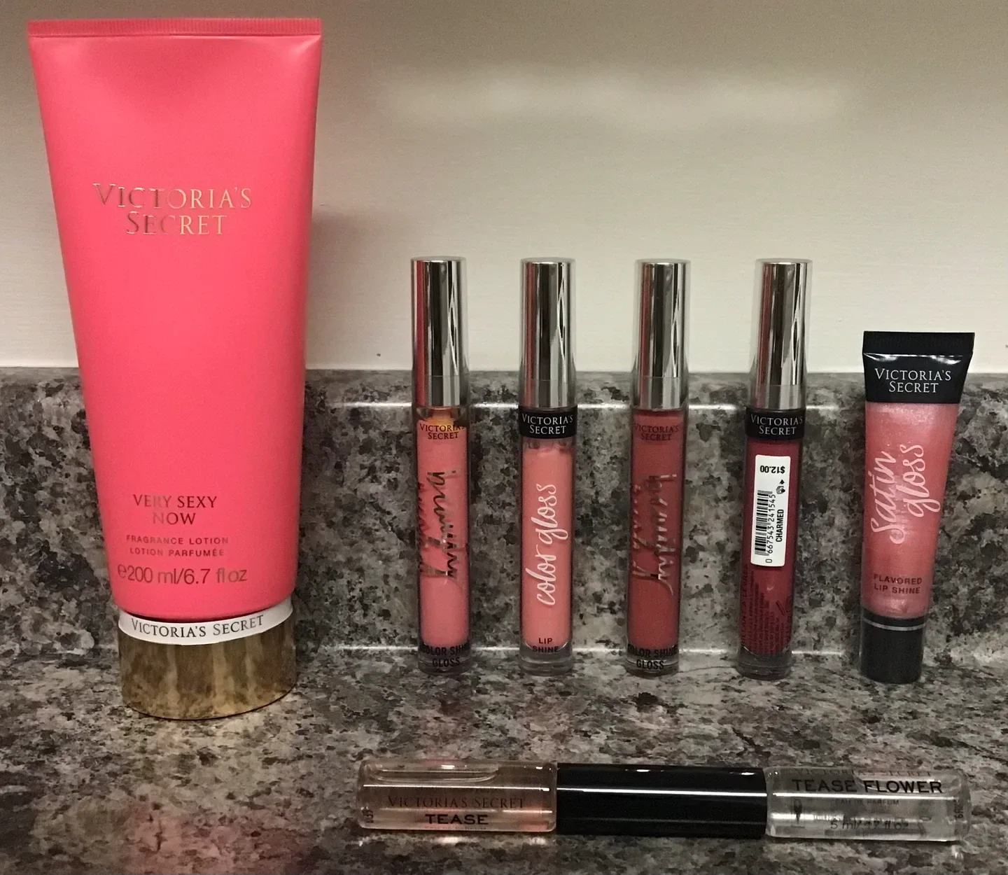 Victoria's Secret Beauty Products image indicator(2)