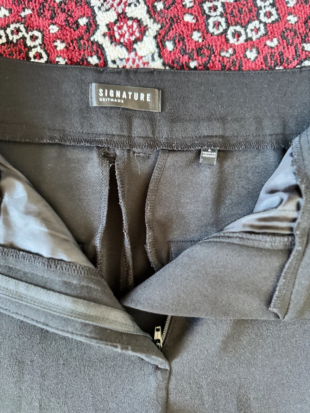 Signature Reitmans Black Pants Size 4 thumbnail