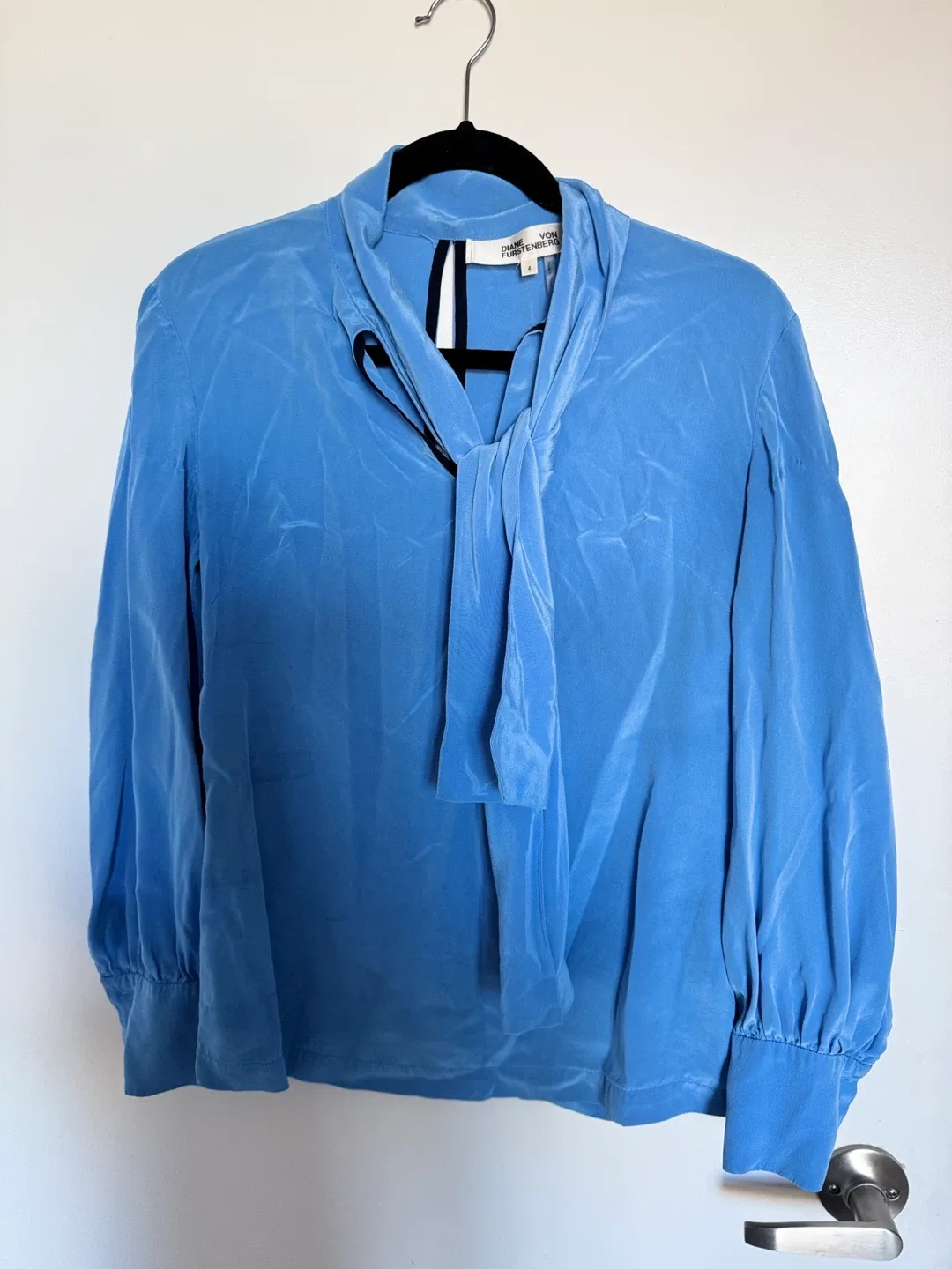 Diane von Furstenberg Blue Blouse - Size 4 thumbnail