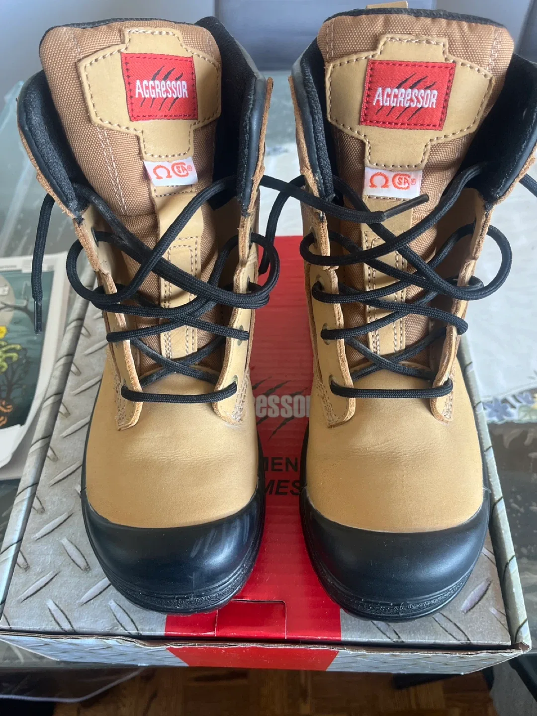 New “only used once” Aggressor Women's Work Boots - Size 6.5 image indicator(2)