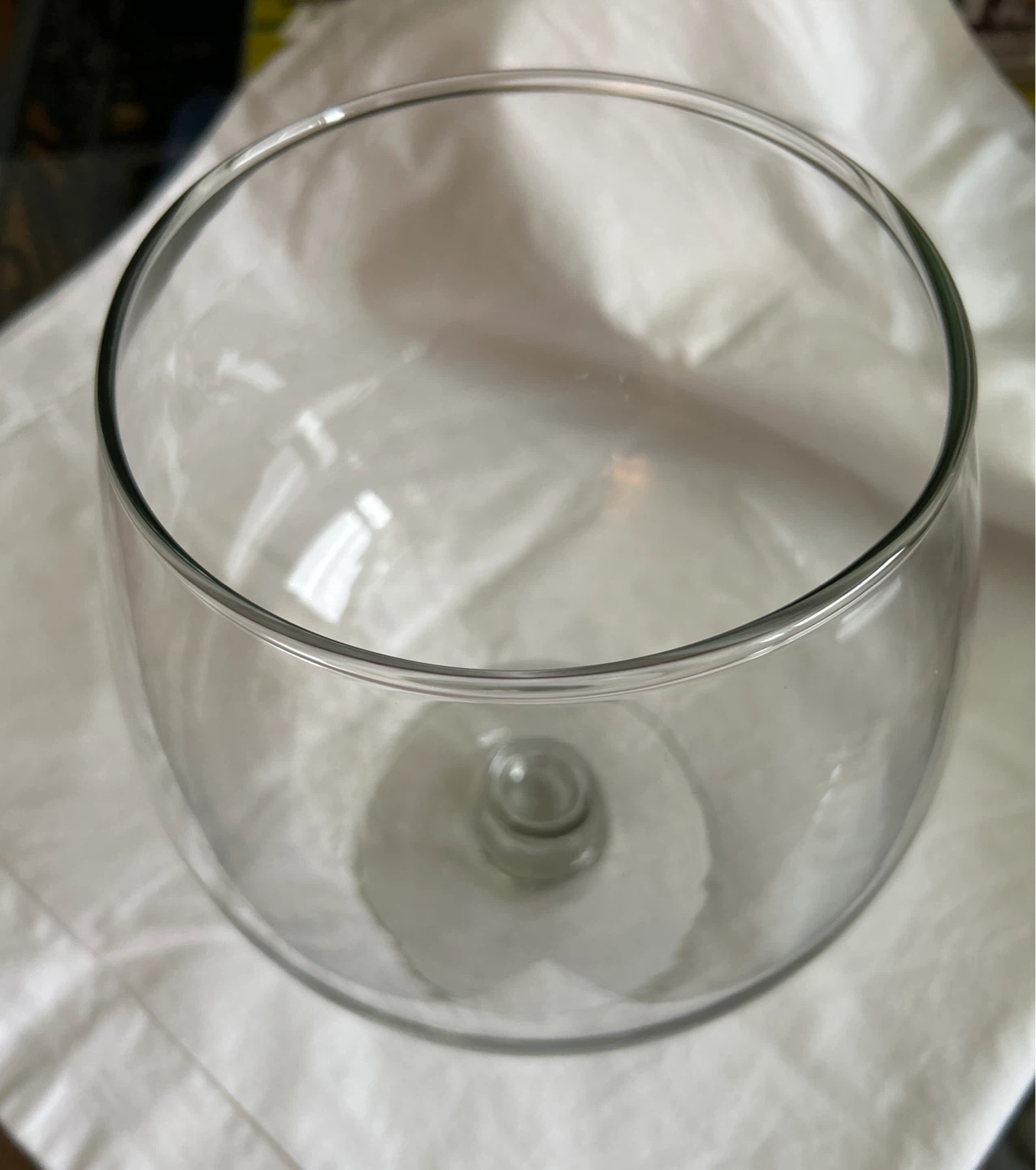 Large Clear Wine Glass - Shape Bowl - photo 3
