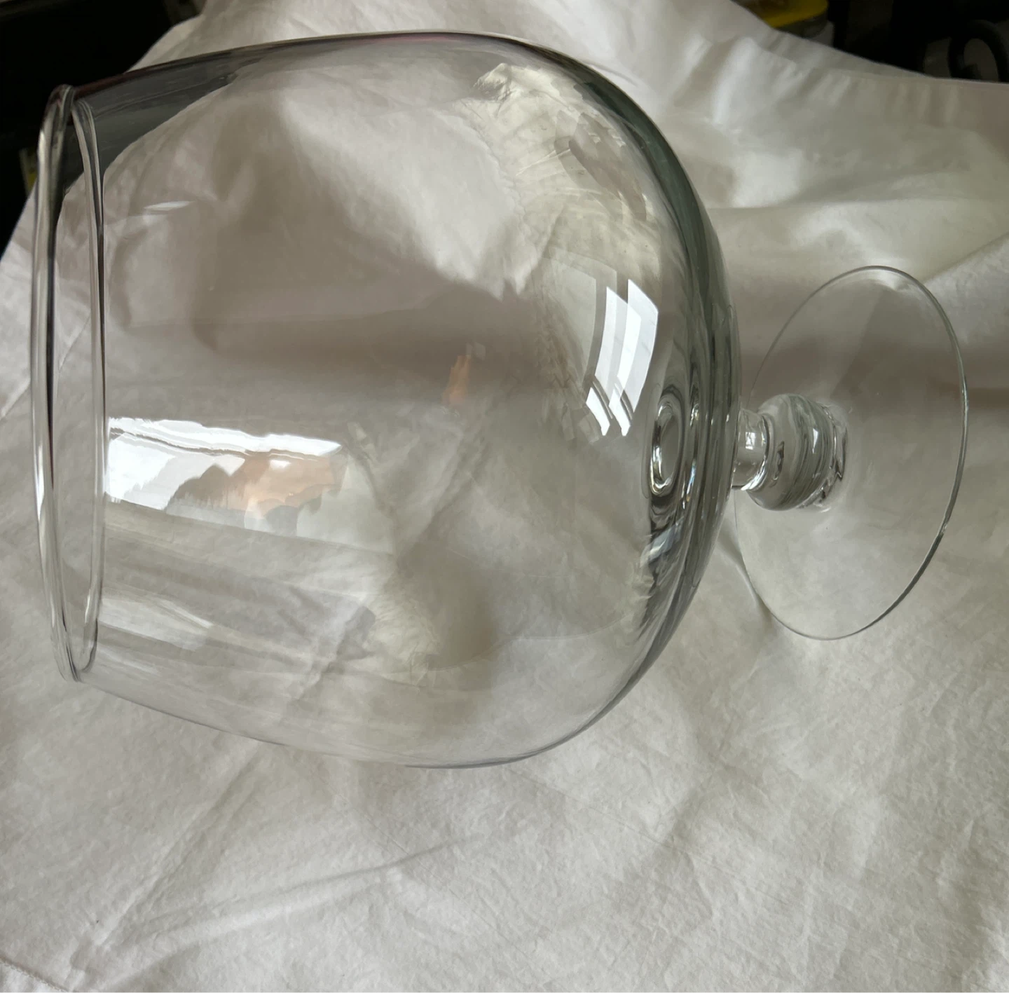 Large Clear Wine Glass - Shape Bowl - photo 4