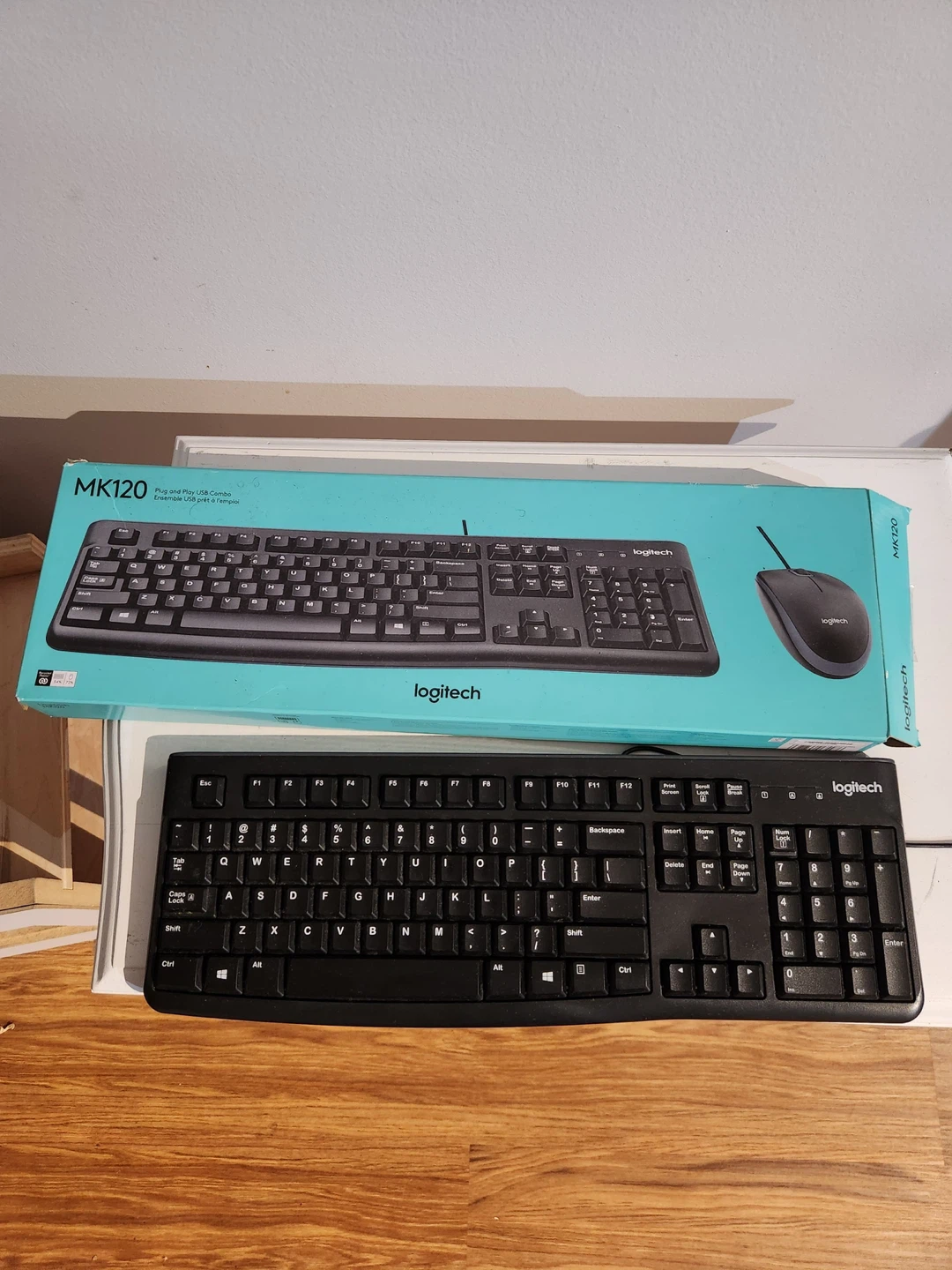 Logitech MK120 Keyboard and Mouse Combo
