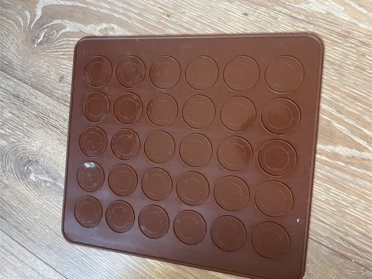 🥕Silicone Macaron Baking Mat thumbnail
