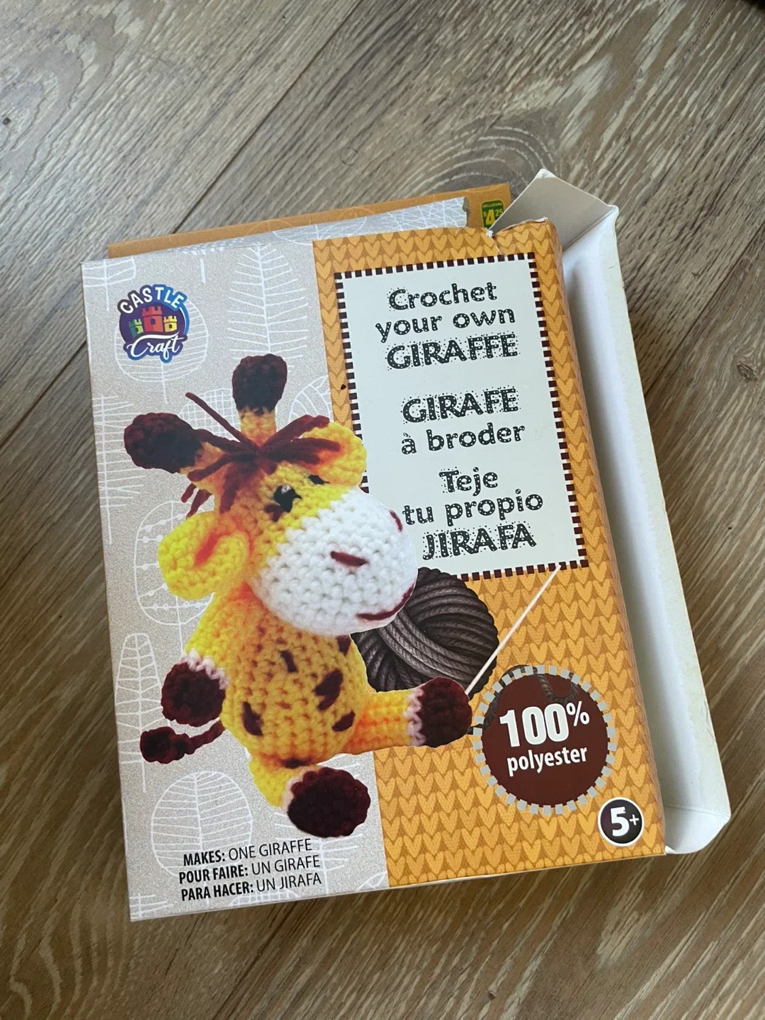 🥕Castle Craft Crochet Your Own Giraffe Kit thumbnail