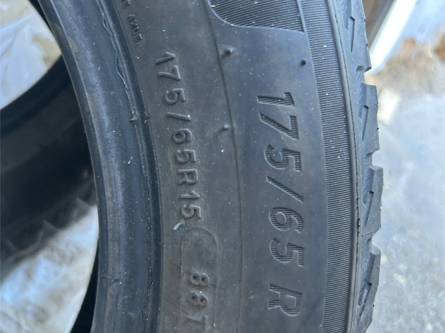 Michelin X-Ice Snow Tires 175/65R15 image indicator(3)