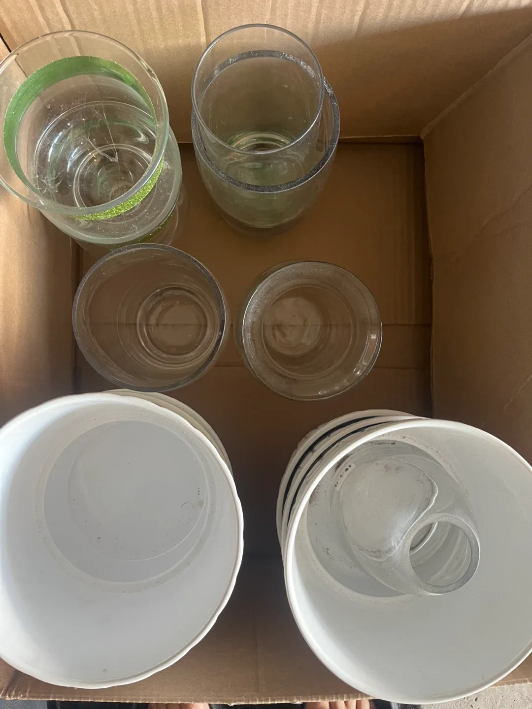 Mixed Lot of Vases and Planters thumbnail