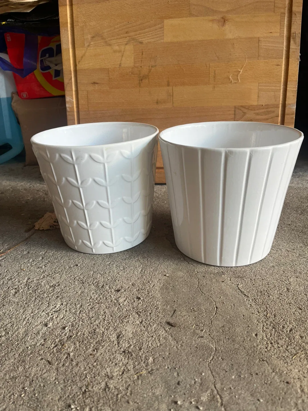 Mixed Lot of Vases and Planters image indicator(2)