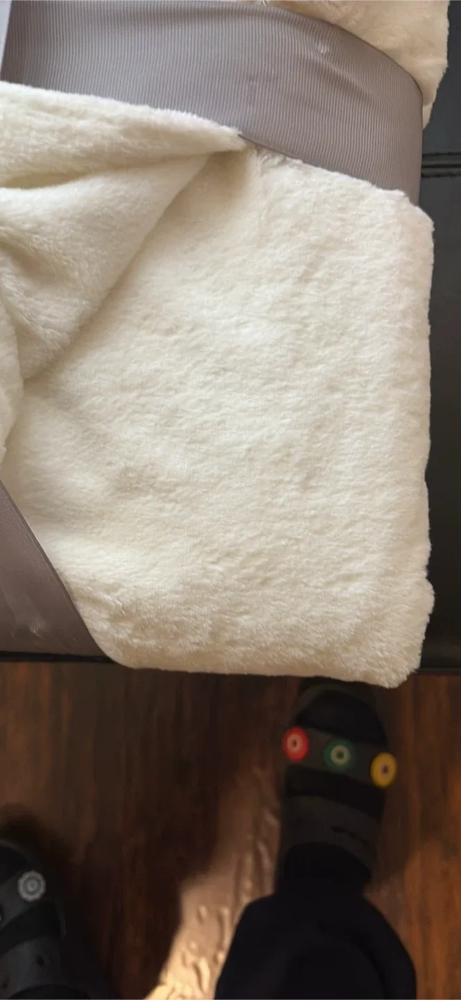 Brand New Cream Plush Blanket image indicator(3)