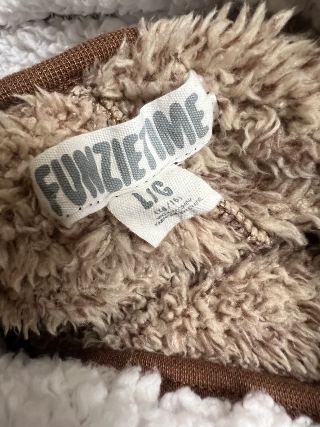 Sloth Onesie Costume - Kids Size L 14/16 image indicator(3)