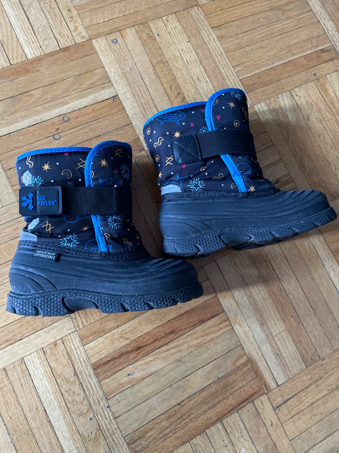 Ice Fields Kids Winter Boots - Size 10