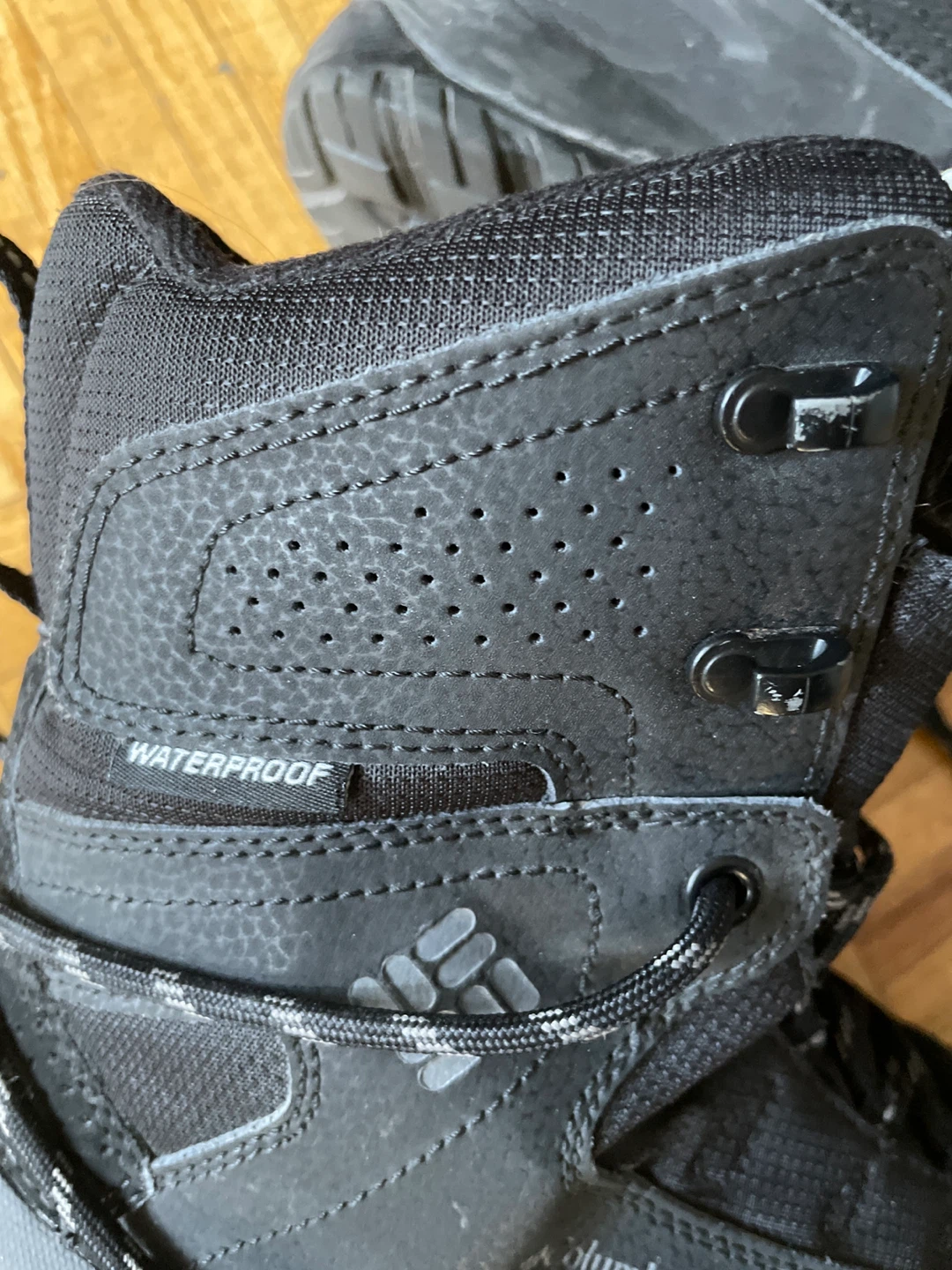 Columbia Men's BM1618-010 Winter Boots - Size 8 - photo 3