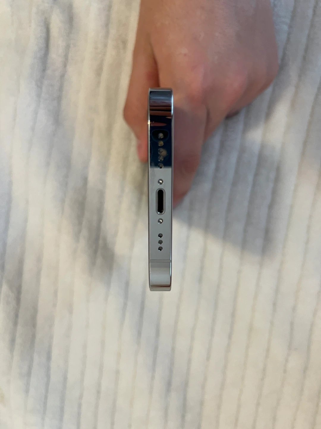 iPhone 14 pro icloud lock for parts only - photo 5