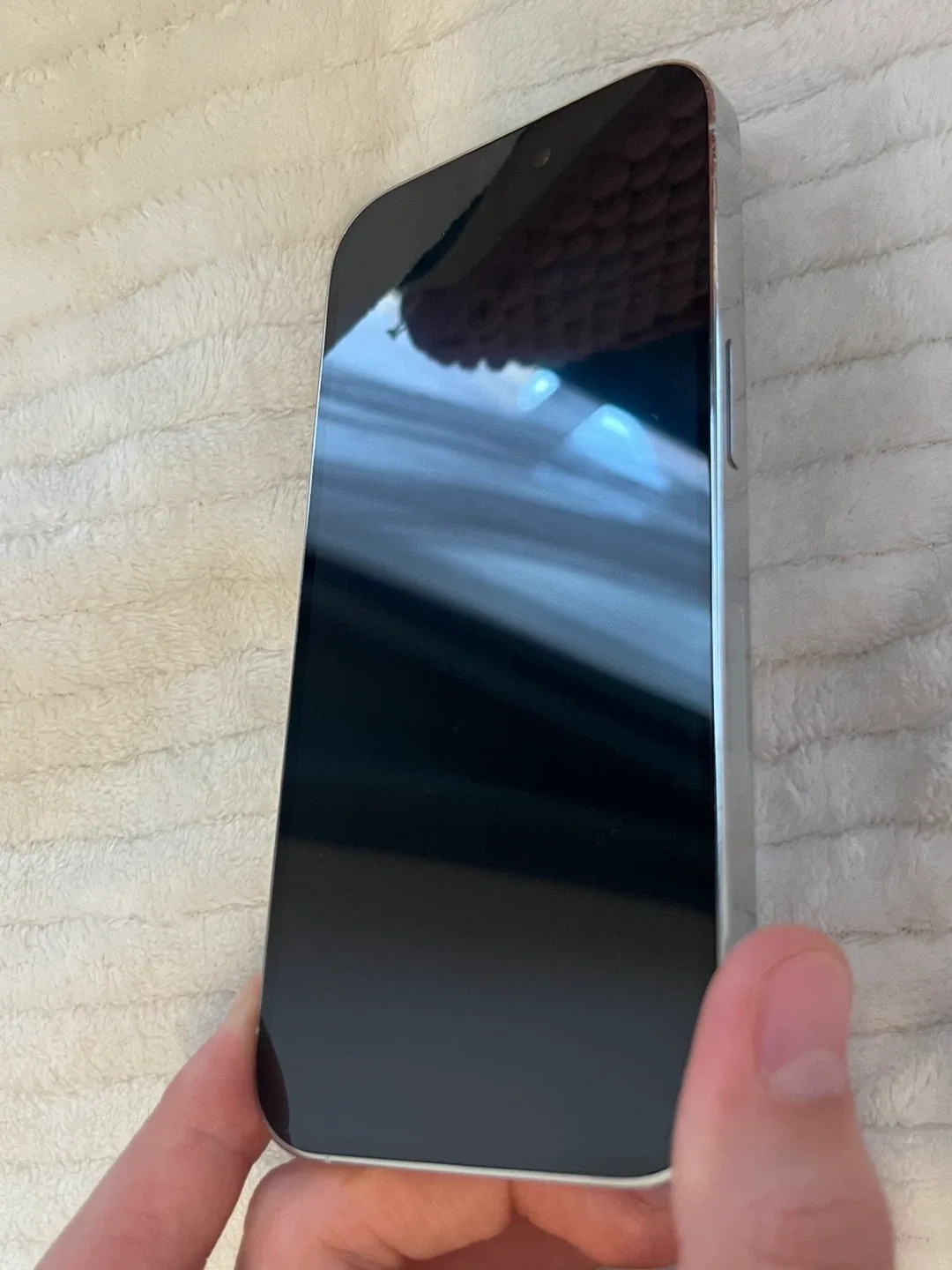 iPhone 14 pro icloud lock for parts only image indicator(8)