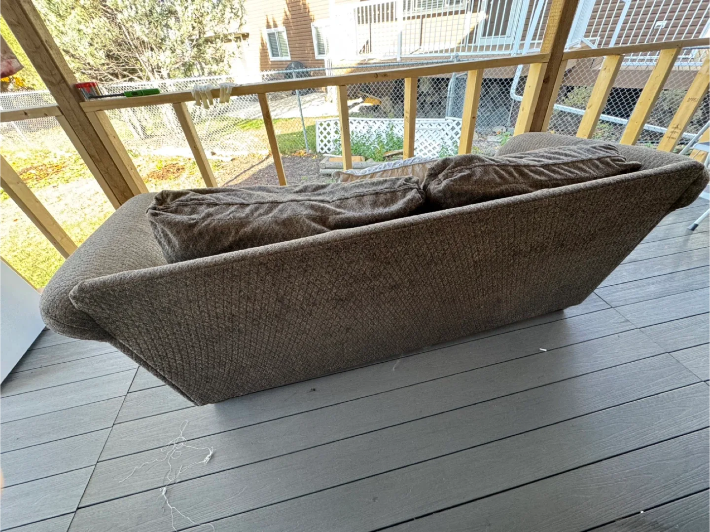 Alexvale sofa image indicator(4)