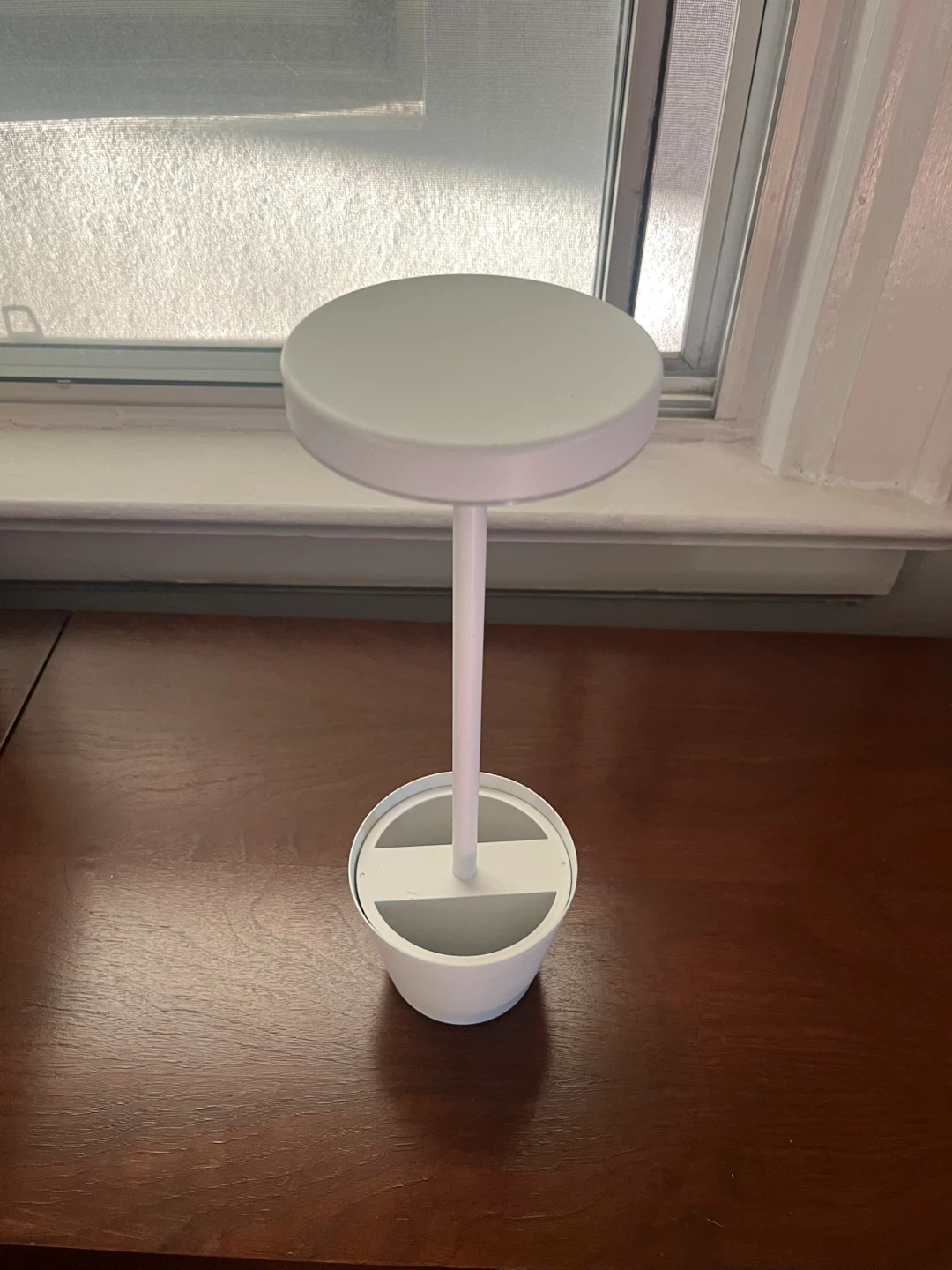 Small Desk Lamp - White 🥕