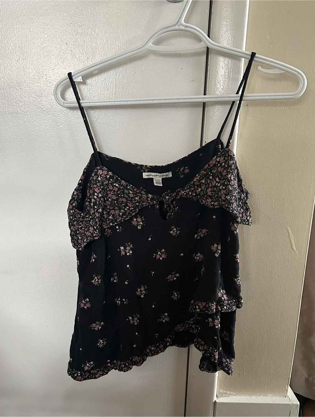 American Eagle Outfitters Floral Cami Top - Small