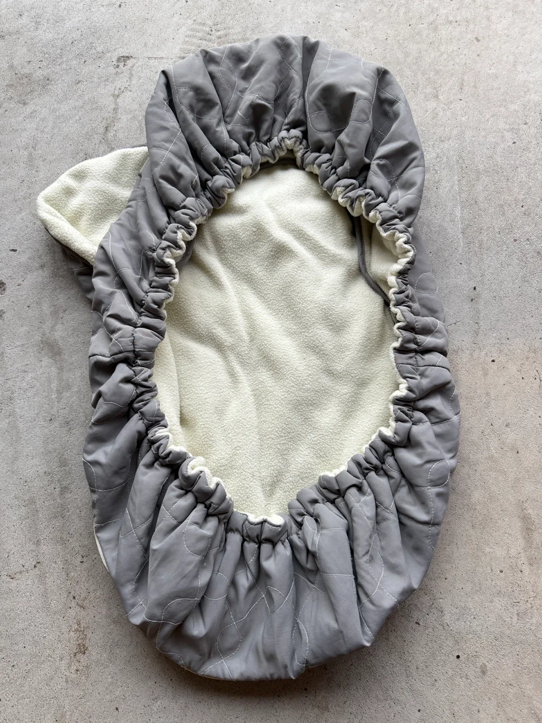 JJ Cole Collections Car Seat Cover - Grey image indicator(2)