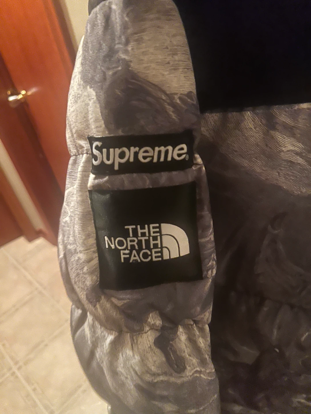 Supreme x The North Face Puffer Jacket - Size L - photo 3
