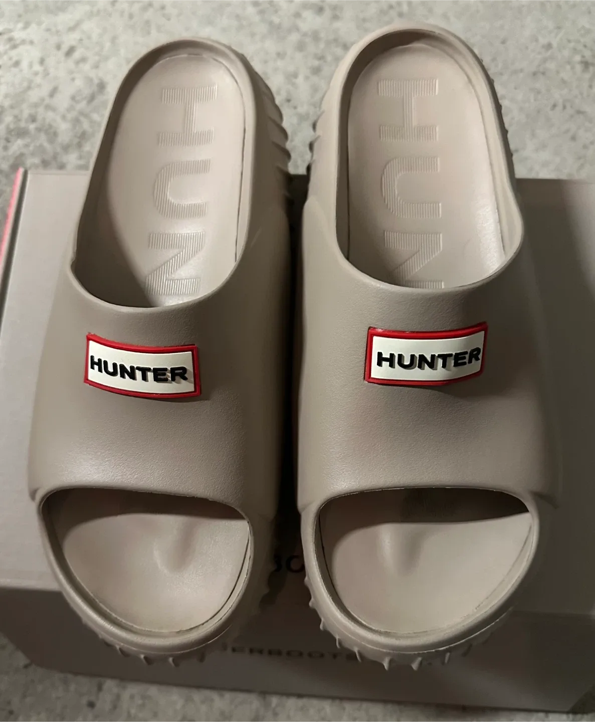 $40-Brand new-Hunter Sandal image indicator(5)