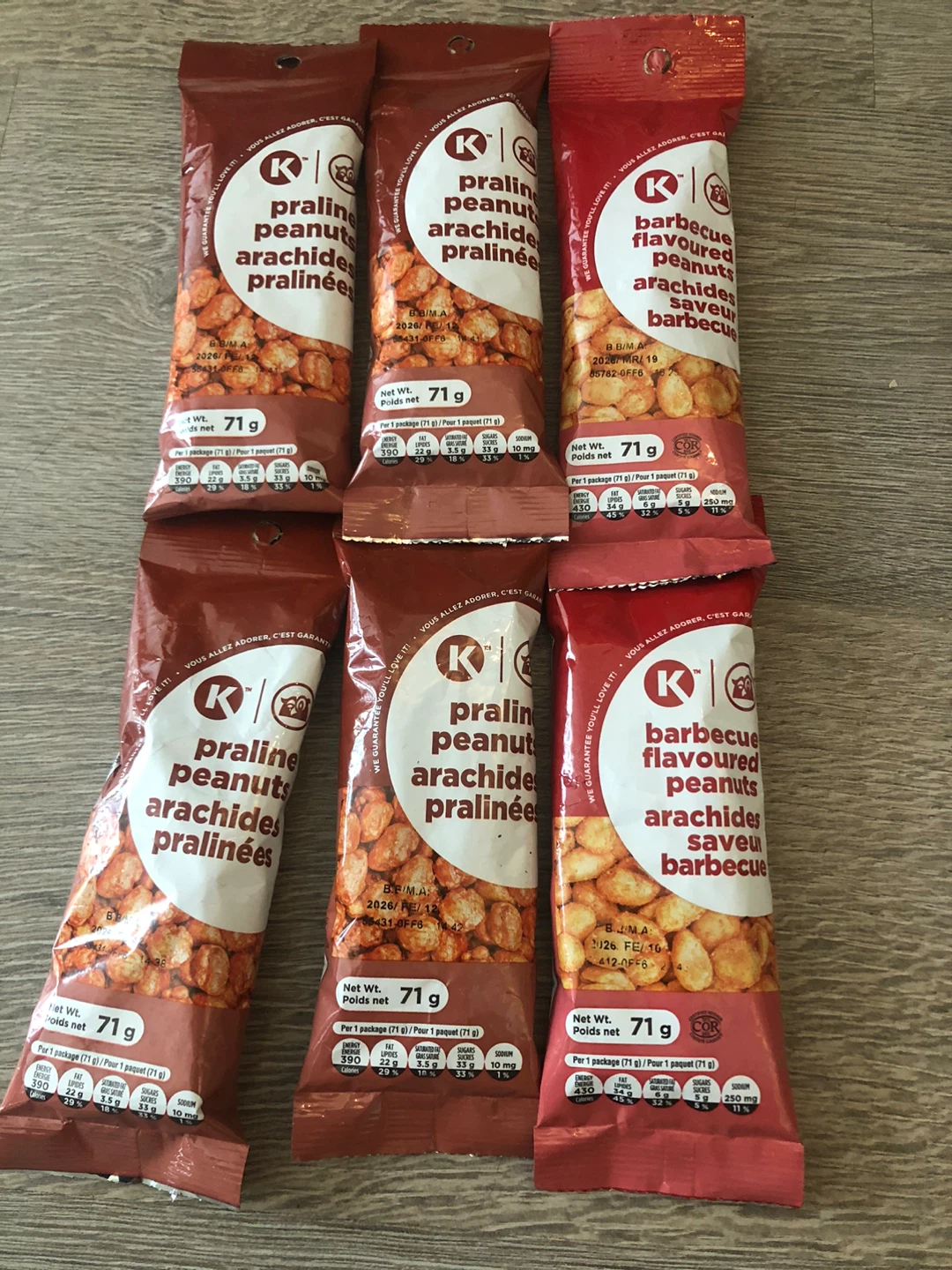 Praline & BBQ Flavoured Peanuts (71g)