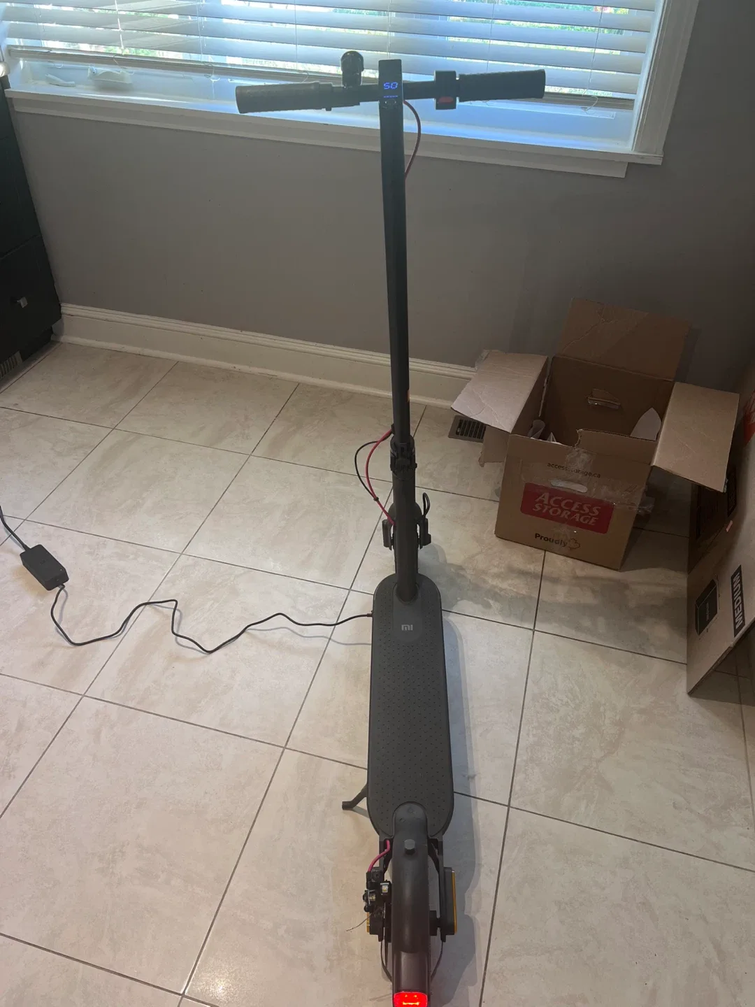 Xiaomi Mi Electric Scooter - Black image indicator(5)