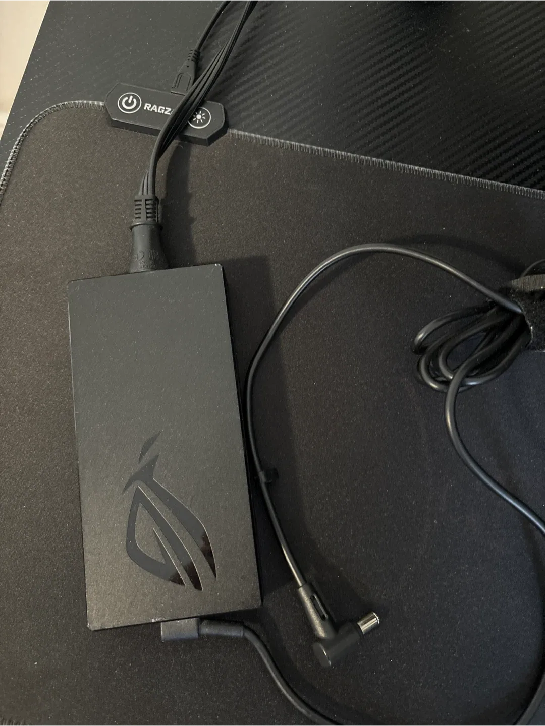 ASUS ROG Zephyrus Gaming Laptop - Ryzen 7 4800H, 32GB RAM image indicator(4)