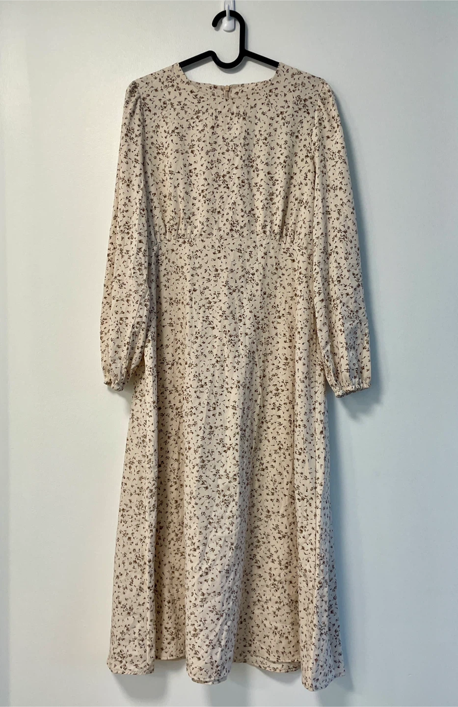 Oak + Fort Cream Colour Floral Dress - Size S - photo 2