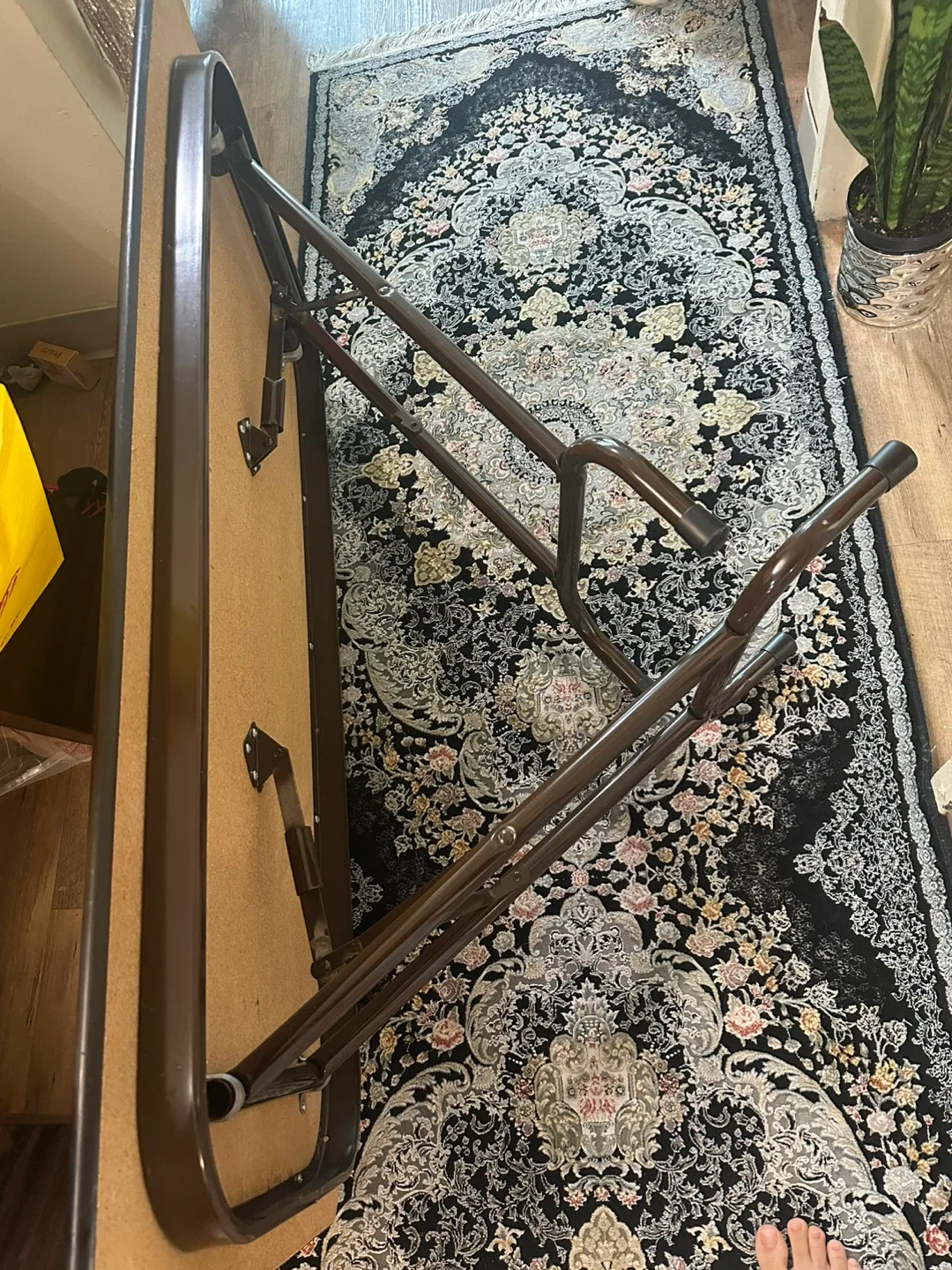 Folding Table - Brown image indicator(3)